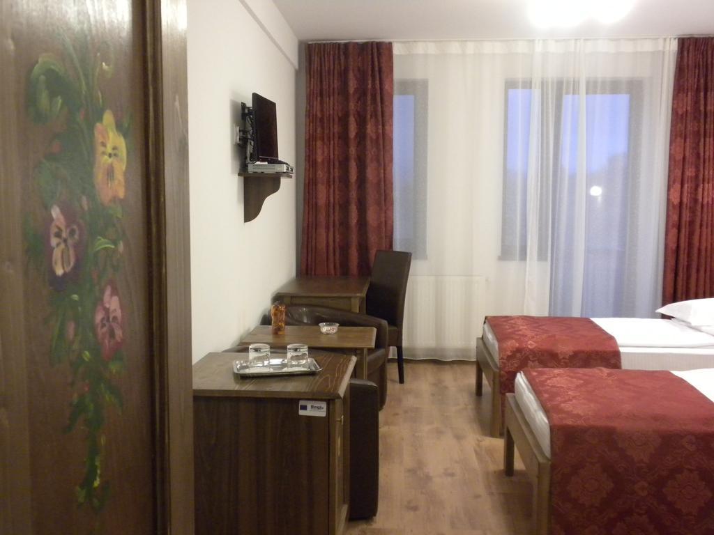 Pensiunea Cetatea Craiului Rîşnov Camera foto