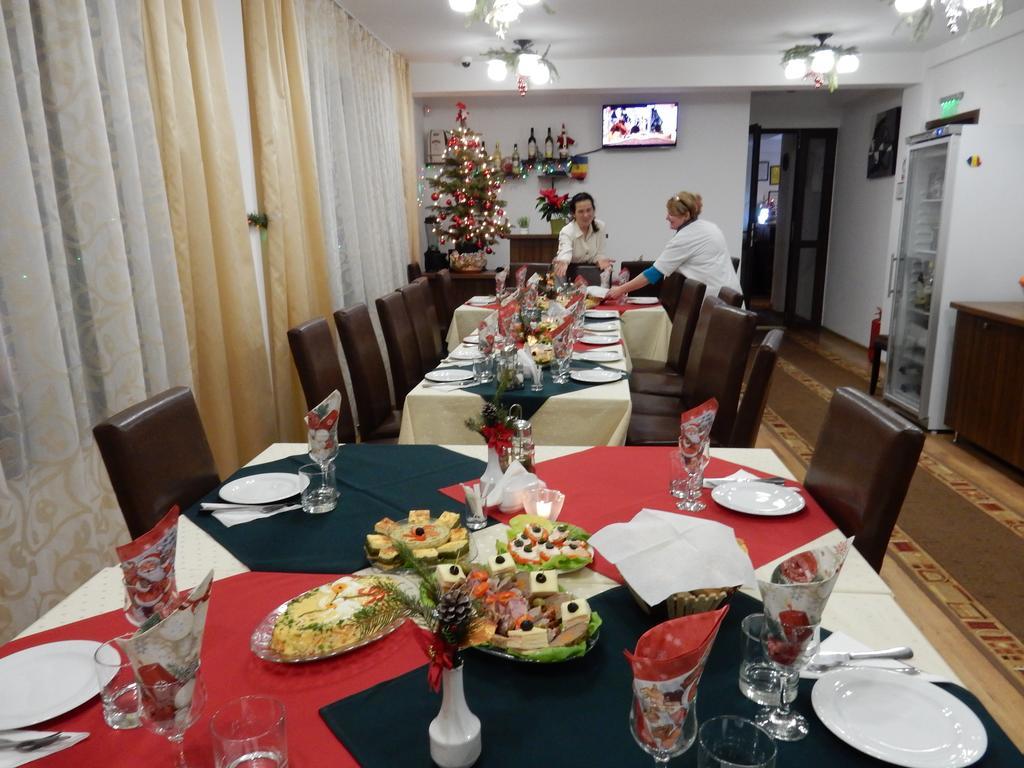 Pensiunea Cetatea Craiului Rîşnov Esterno foto