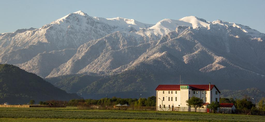 Pensiunea Cetatea Craiului Rîşnov Esterno foto